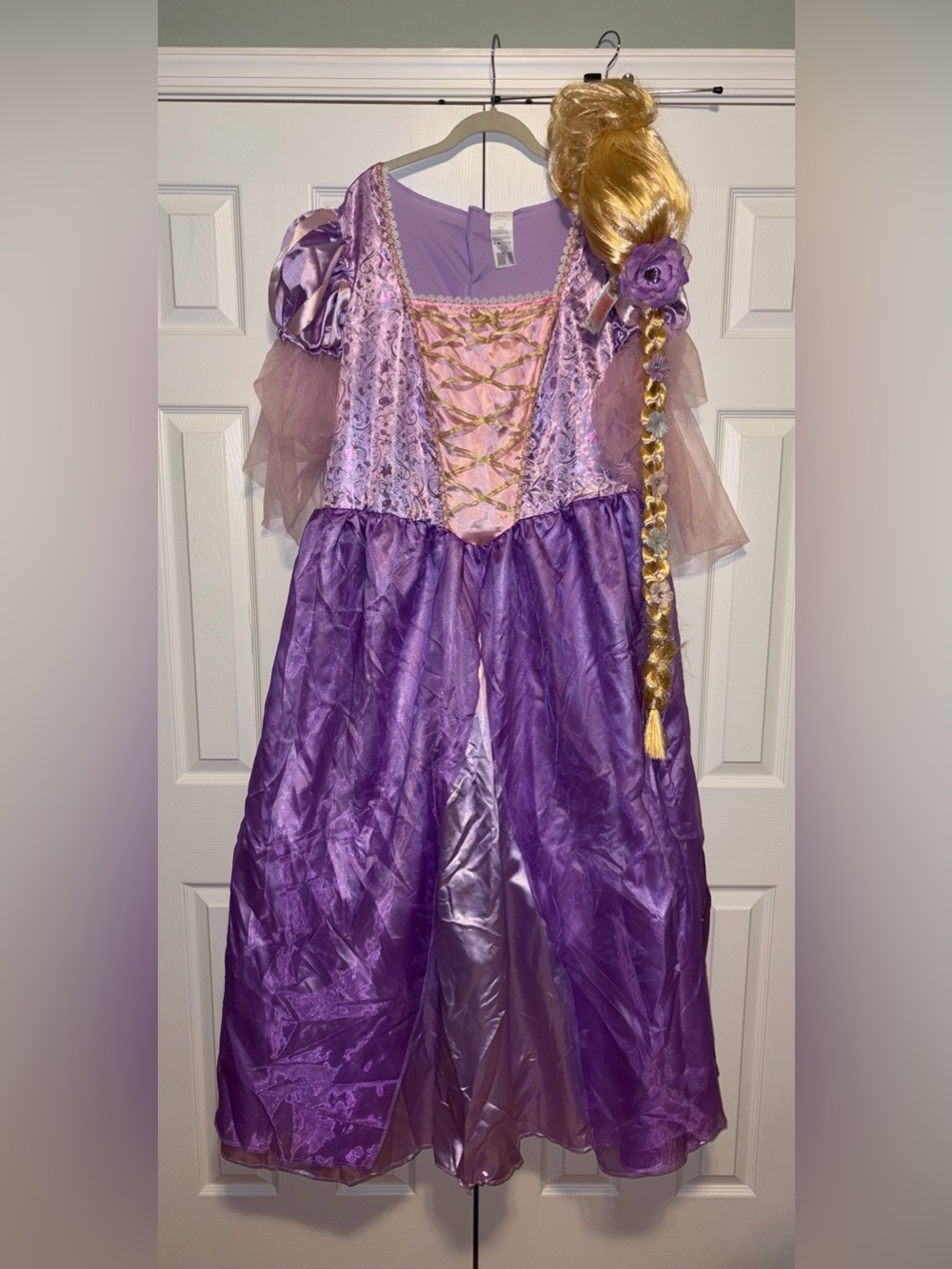 Woman’s Disney Rapunzel Princess Costume Dress w/ Braid Wig Purple XL 18-20